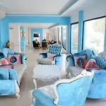 فندق Hira *