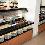 فندق Hira غومْبيت
