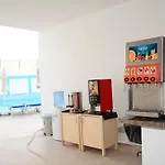 فندق Hira غومْبيت